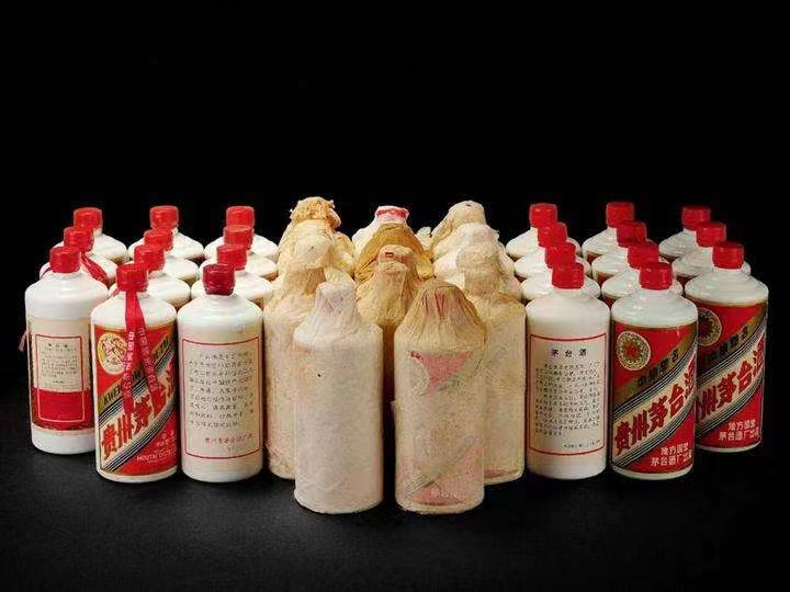 沧县日照岚山回收酒价格哪里回收(附近上门回收茅台酒）?